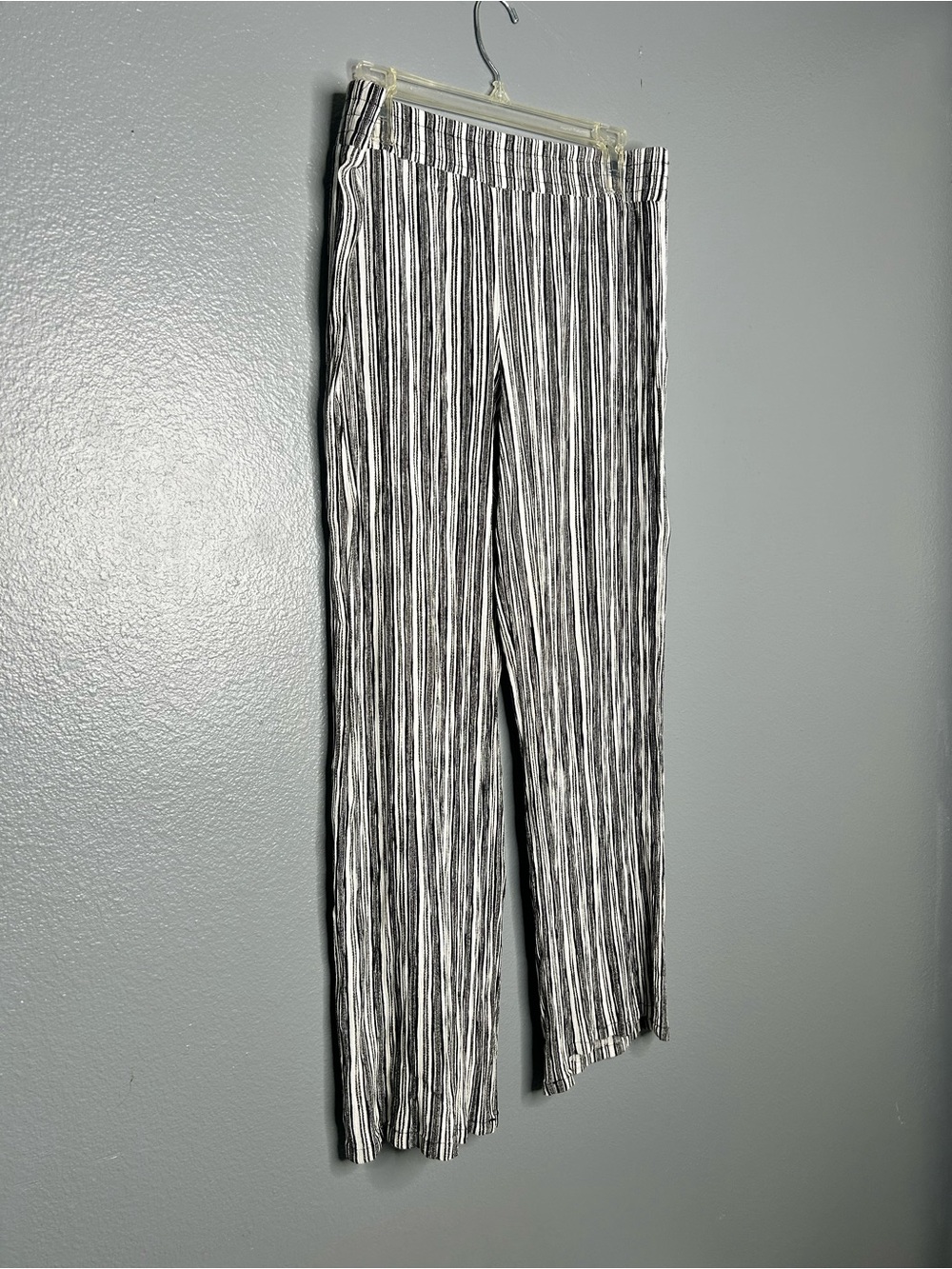 Apt. 9 Black and White Vertical Stripe straight Leg Pants Lightweight Large